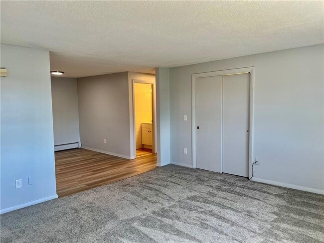 Foto del edificio - 2575 Warwick Ave