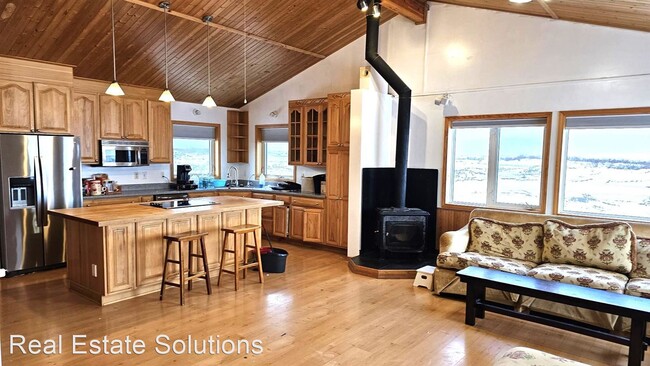 Building Photo - 4 br, 3 bath House - 100 Sidney St