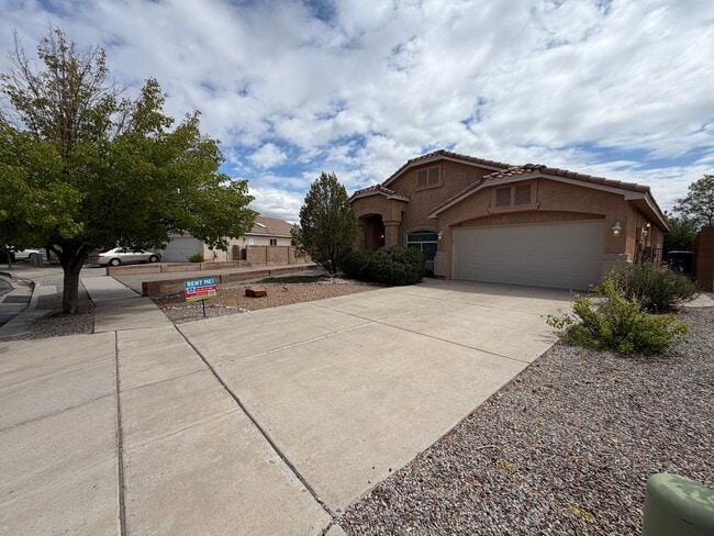 Foto del edificio - 3 Bedroom Single Story Home Available Near Dellyne Ave NW & Unser Blvd NW!