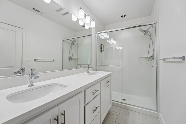 Foto del edificio - 1580 Wright Ave