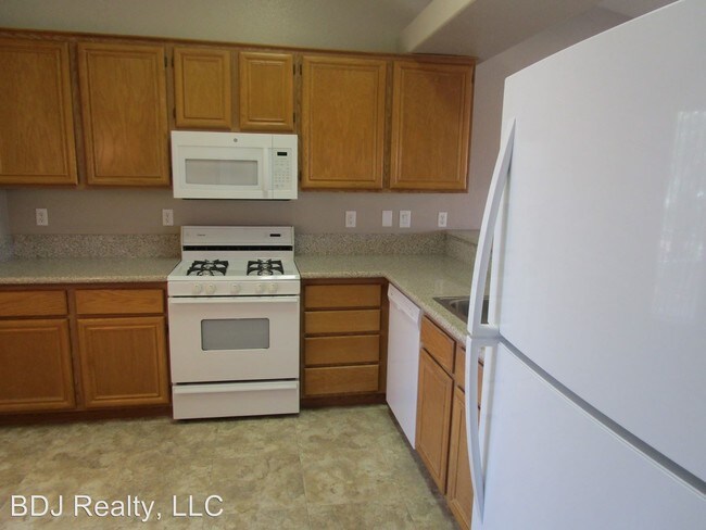 Building Photo - 3 br, 2 bath House - 3516 Slapton Ave