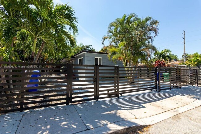 Building Photo - 280 NW 55th St