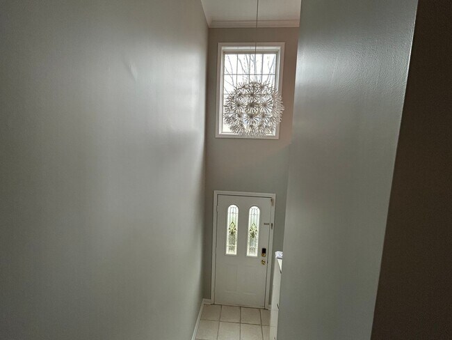 Foto del edificio - 450 Hartford Dr