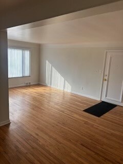 Entry into living room - Royal Oak Crossings at Gardenia