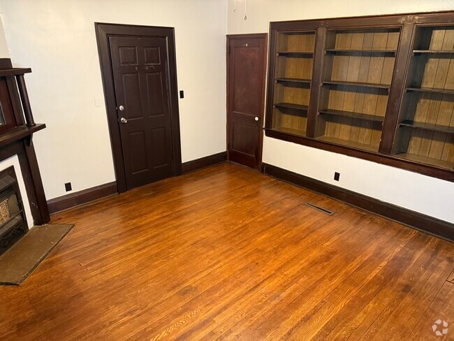 Building Photo - 154 5th Ave