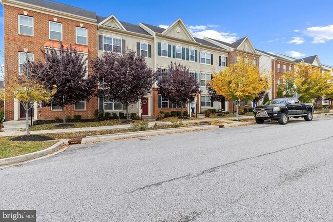 Building Photo - 7035 Southmoor St