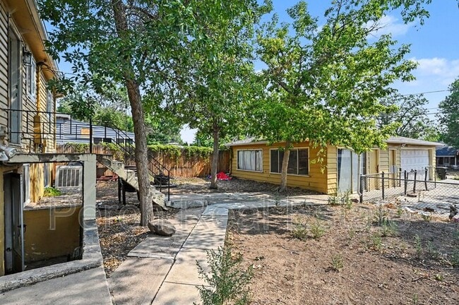 Foto del edificio - 954 Winona Ct