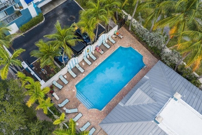 Foto del edificio - 250 NE 3rd Ave