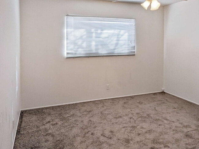 Building Photo - 213 Panamint Ave
