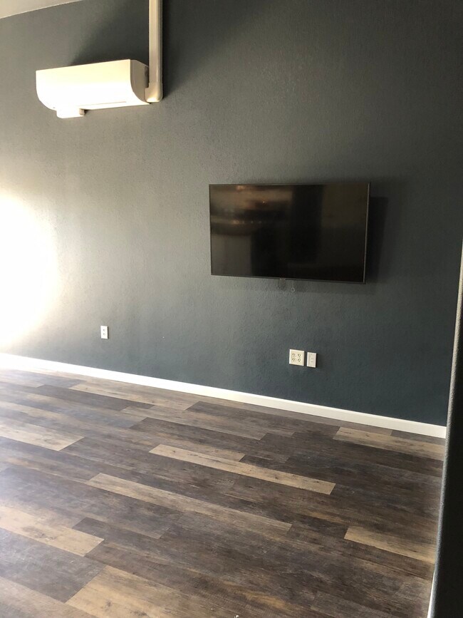 Foto del edificio - 2075 Baldwin Ave