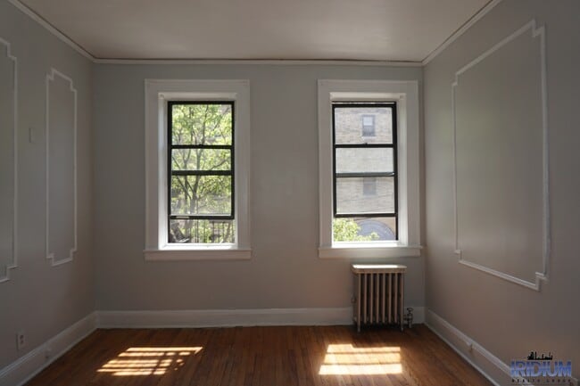 Building Photo - 20 Noll Pl