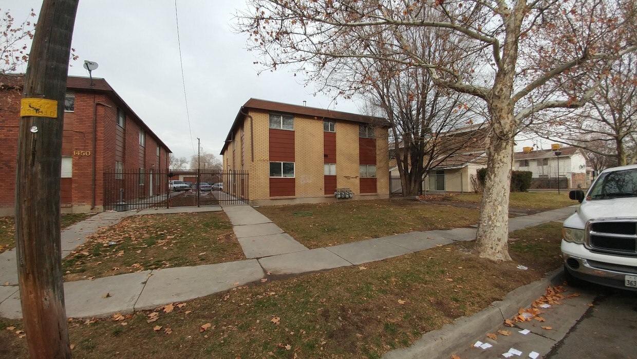 Primary Photo - 1444 W Pacific Ave