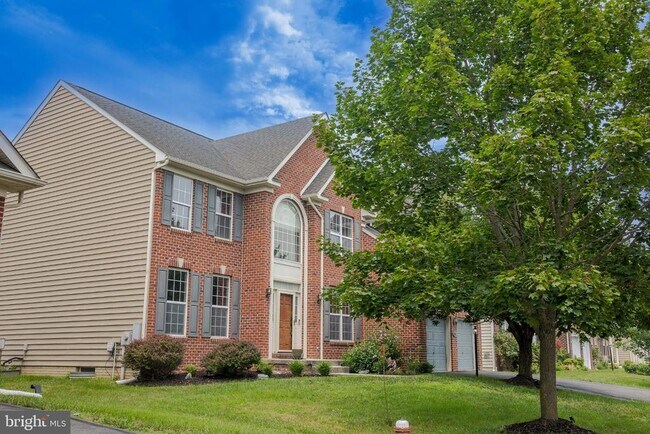 Building Photo - 105 Ticonderoga Dr