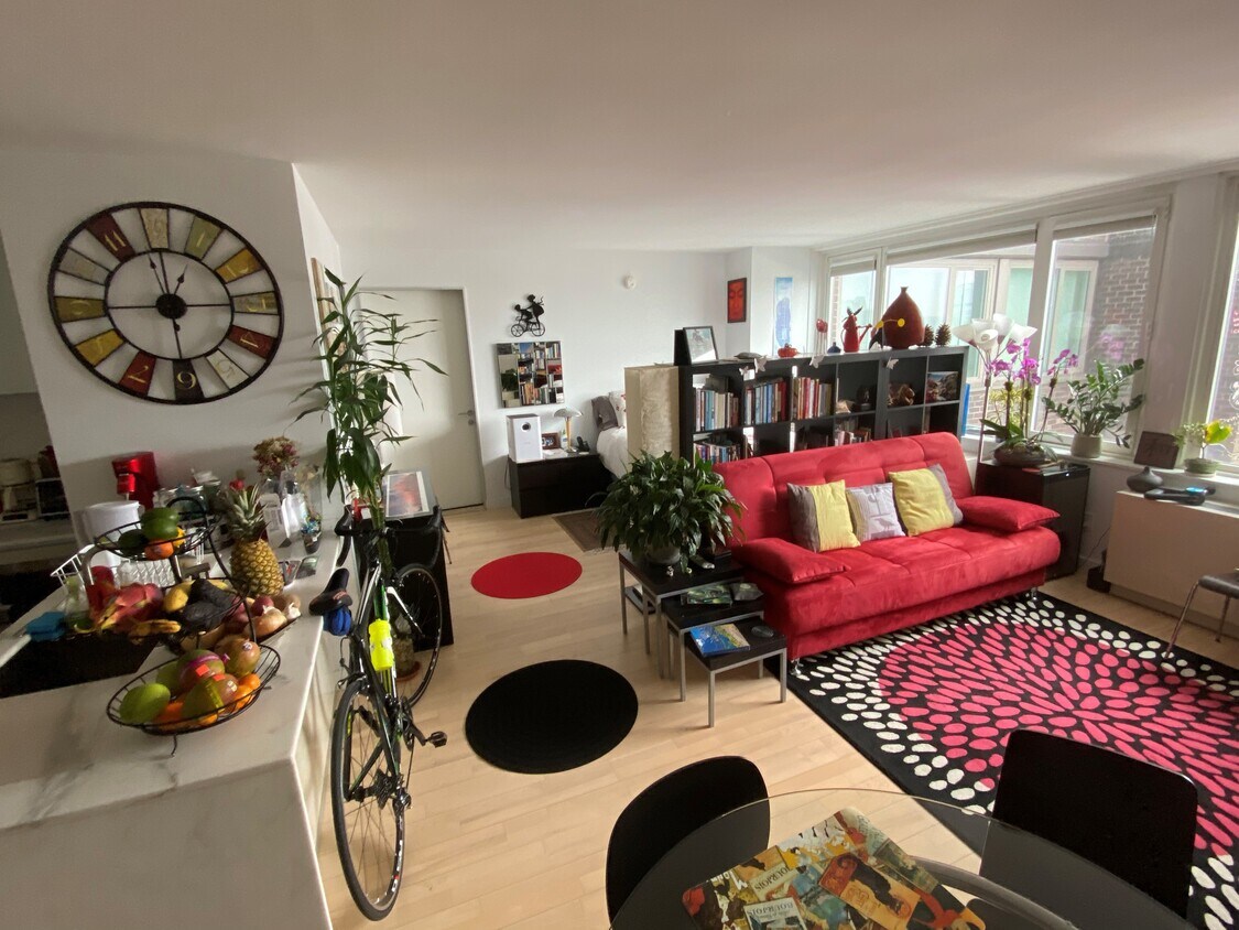 Primary Photo - 322 W 57th St