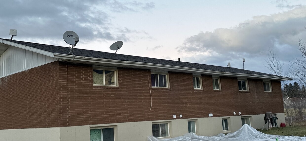 Building Photo - 19-19 Rue Godbout