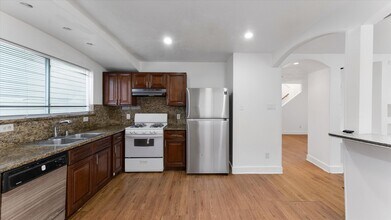 Building Photo - 3818 W Traditions Blvd