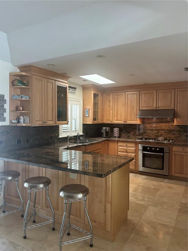 Building Photo - 42 Transylvania Ave