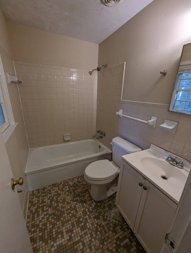 Foto del edificio - 3248 Harrison Rd