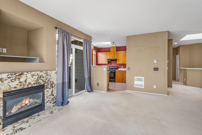 Building Photo - 1Bd/1Ba Sammamish Condo