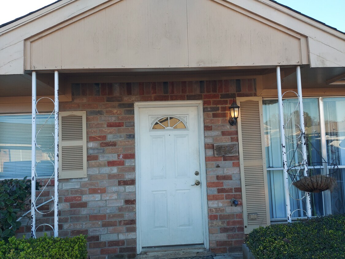 3362 Burke Rd, Pasadena, TX 77504 Townhome Rentals in Pasadena TX
