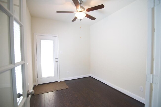 Building Photo - 1753 Monarch Ridge Dr