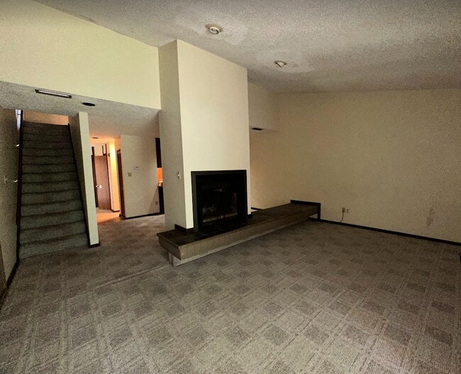 Foto del edificio - 3132 Tyndall Dr