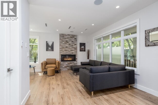 Building Photo - 3470 Prince Edward St