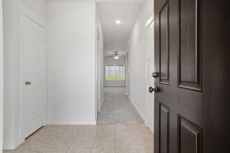 Building Photo - 40477 Mostyn Lake Dr