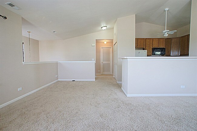 Building Photo - 2921 Falling Waters Dr