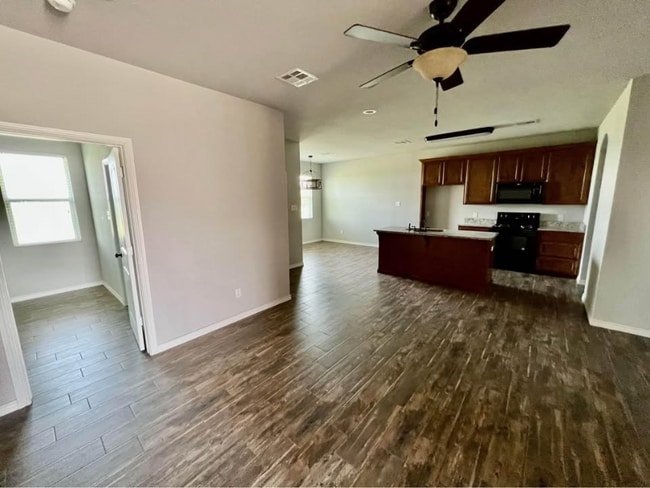 Building Photo - 10712 Granada Dr