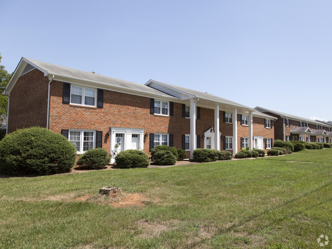 Coat of Arms Apartments Apartments in Gibsonville, NC