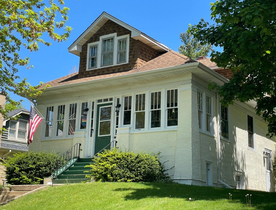 Foto principal - 549 S Division St