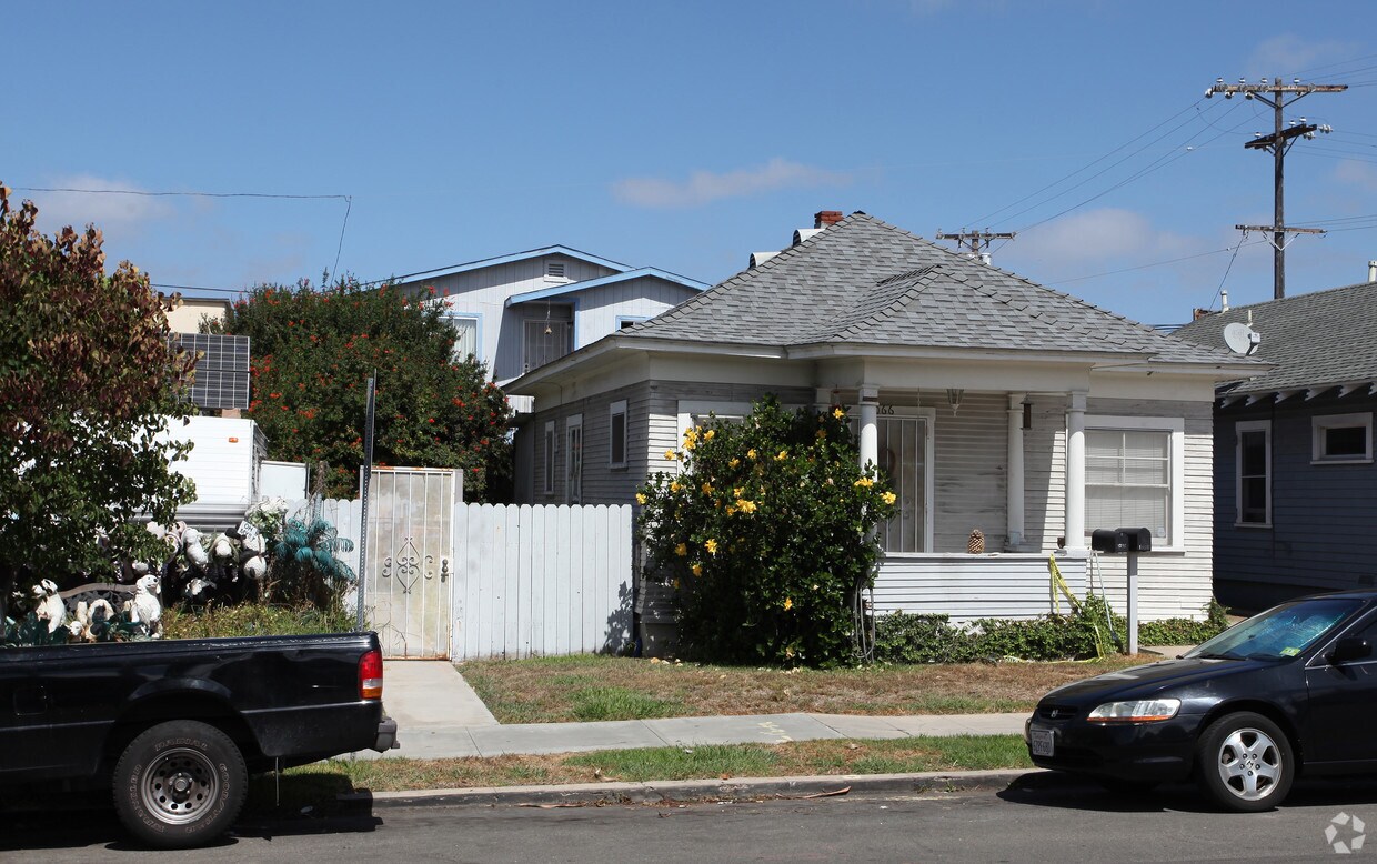 Foto del edificio - 1066 Essex St