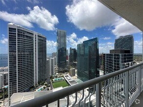 Building Photo - 1200 Brickell Bay Dr