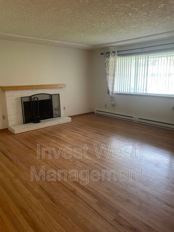 Foto del edificio - 4613 NE 39th Ave