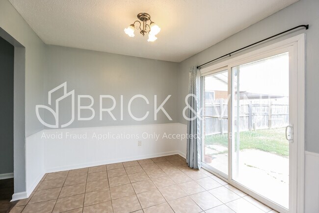 Foto del edificio - 1008 NW 6th Pl