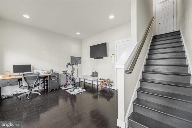 Foto del edificio - 12611 Macaulay St