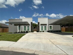 Building Photo - 816 Dove Ave