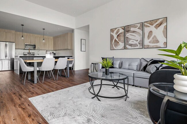 Foto del edificio - 5515 Humming Bird Ln