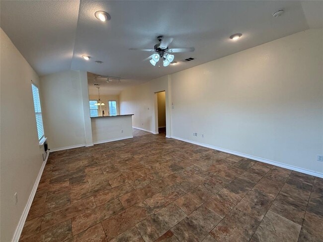 Building Photo - 111 Devonshire Dr