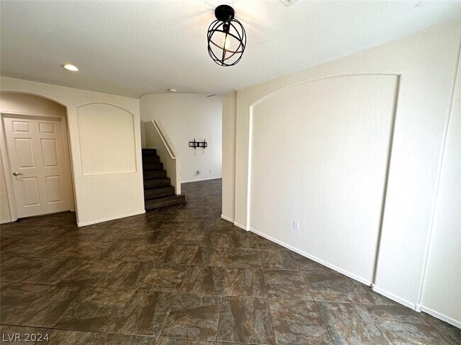 Building Photo - 11041 Meadow Leaf Ave