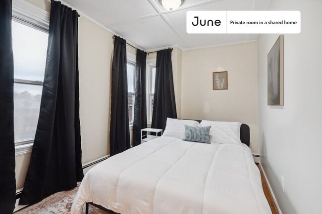 Private bedroom in 4 bed/1 bath Home - Private bedroom in 4 bed/1 bath Home