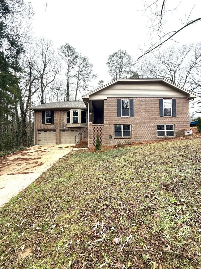 Foto del edificio - ** 4 Bed 3 Bath located in Prattville ** Call 334-366-9198 to schedule a self-tour. $500 credit t...
