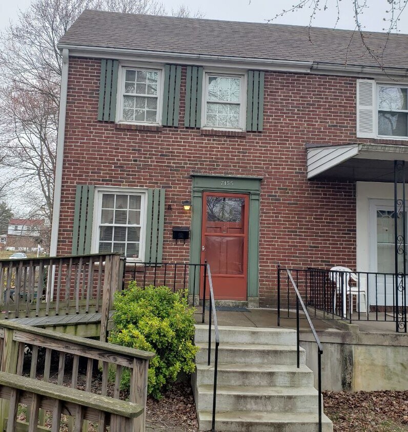 Primary Photo - 7155 Greenwood Ave
