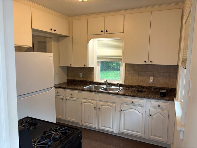 Foto del edificio - Cozy 3 Bed House in Waterloo, Iowa