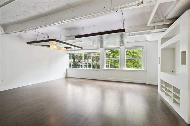 Foto del edificio - 329 E Colorado Blvd