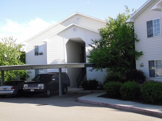 Building Photo - 5835 W Clearview Ln