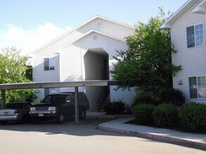 Building Photo - 5835 W Clearview Ln