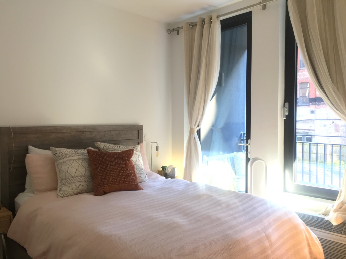 Foto principal - 210 N 12th St