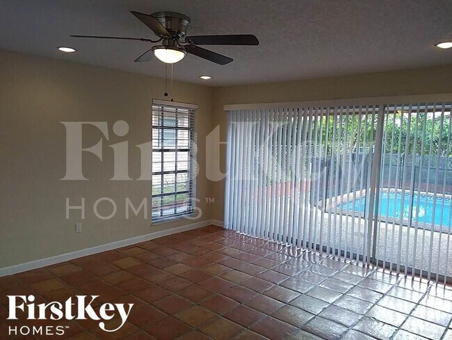 Foto del edificio - 7518 NW 42nd Dr
